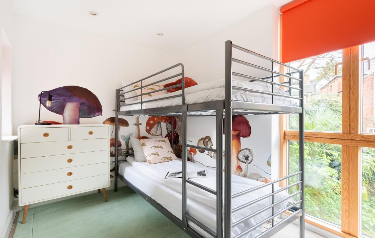 The Glasshouse Escape - 5Bdr Jewel Villa Oxford Ngoại thất bức ảnh